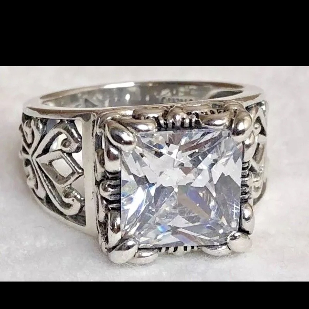 Silpada Uptown Ring Size 8